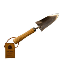 Load image into Gallery viewer, ICAN CLASSIC ASHWOOD &amp; STAINLESS STEEL SHORT HANDLE TRANSPLANTER
