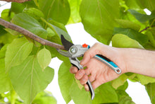 Load image into Gallery viewer, GARDENA SECATEURS ALUMINIUM BYPASS
