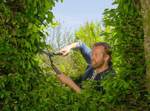 Load image into Gallery viewer, GARDENA NATURECUT HEDGE CLIPPERS 1233-20
